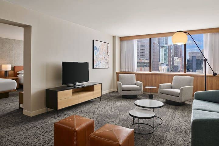 Room 15 of 145