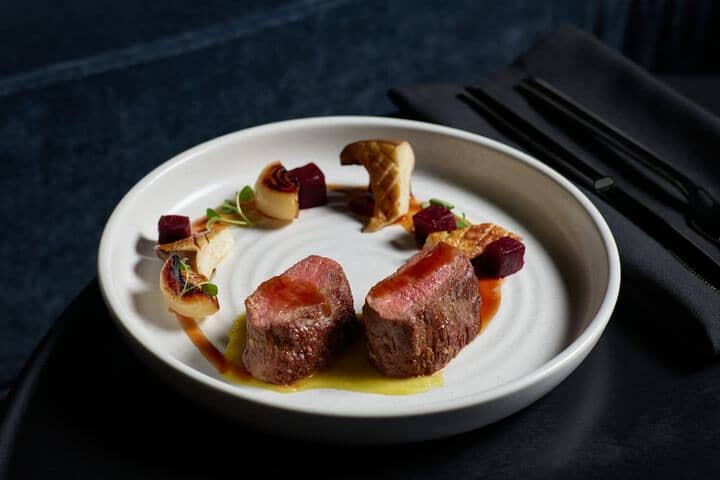 Dining 76 of 145