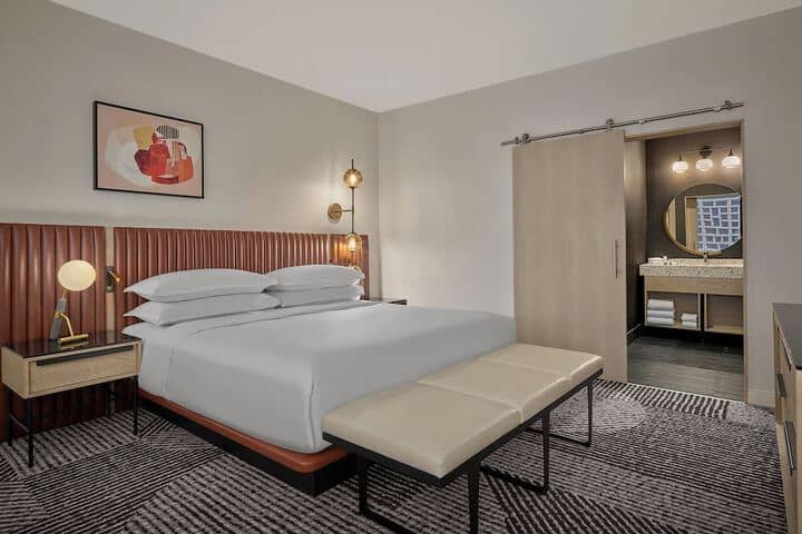Room 32 of 145